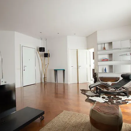 Repubblica Rentclass Giramondo Lejlighed